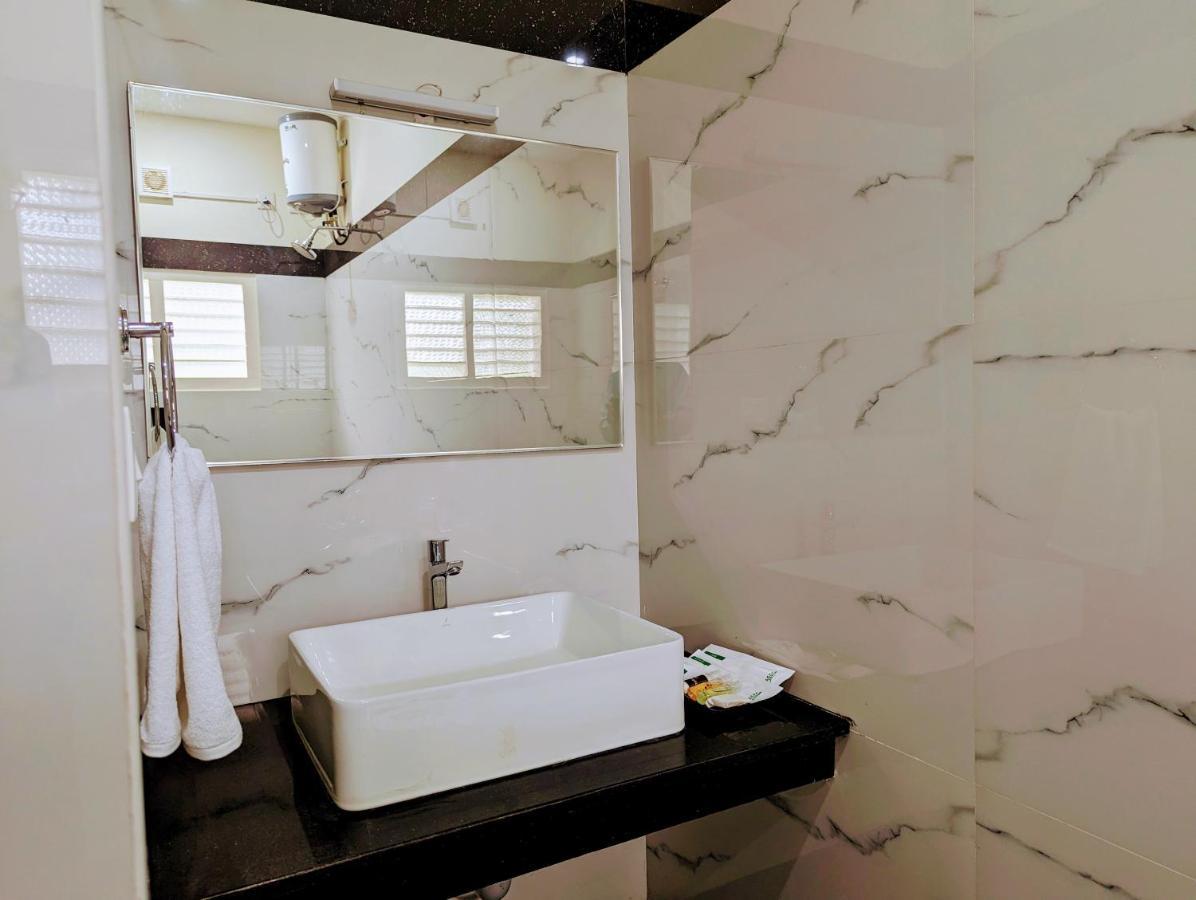 Hotel Tpc Camphor Tiruchirappalli Exteriér fotografie