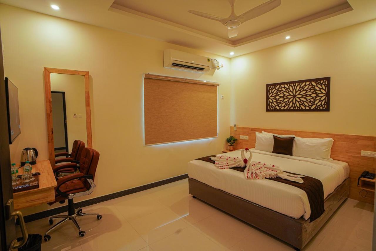 Hotel Tpc Camphor Tiruchirappalli Exteriér fotografie