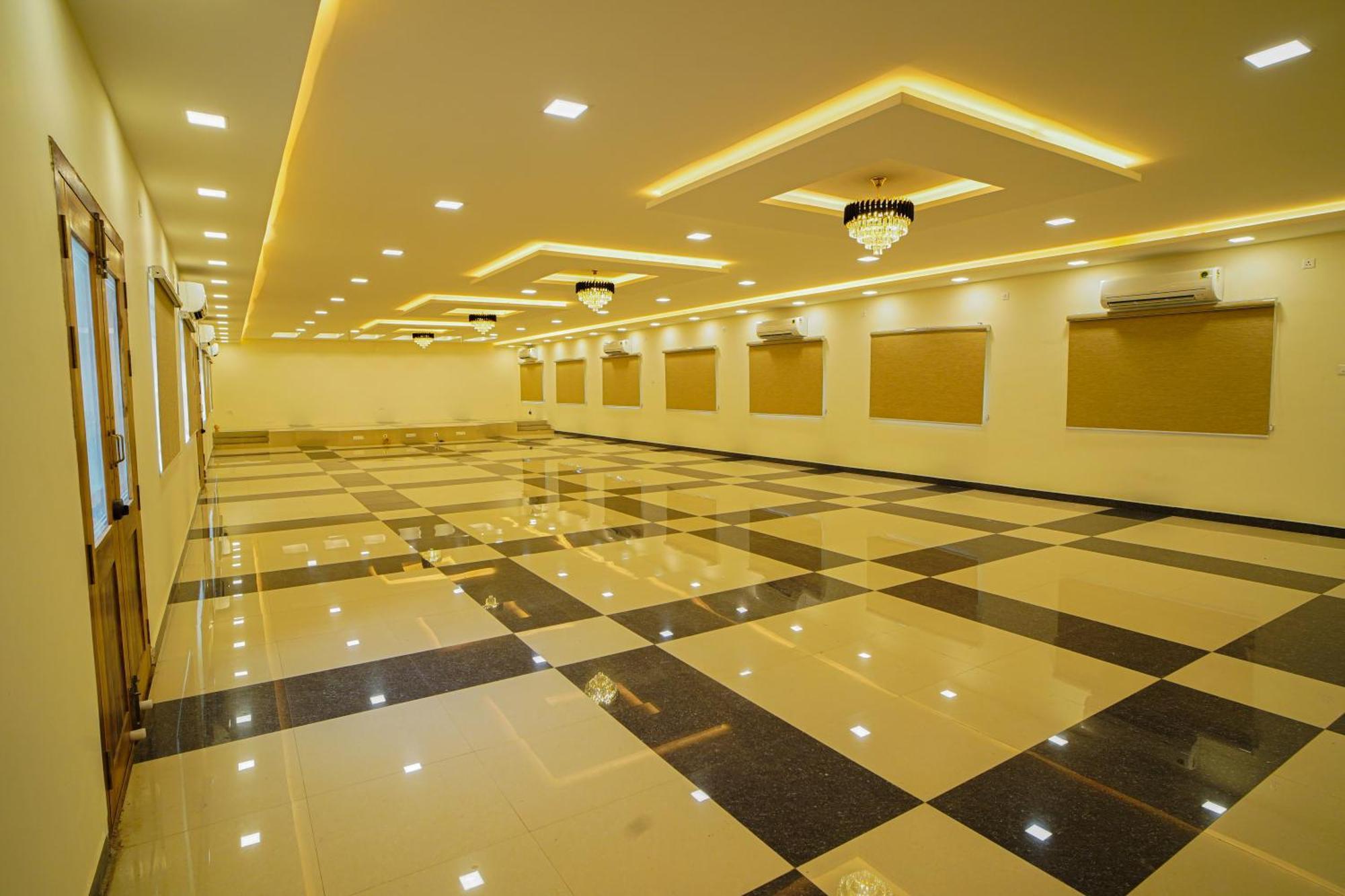 Hotel Tpc Camphor Tiruchirappalli Exteriér fotografie
