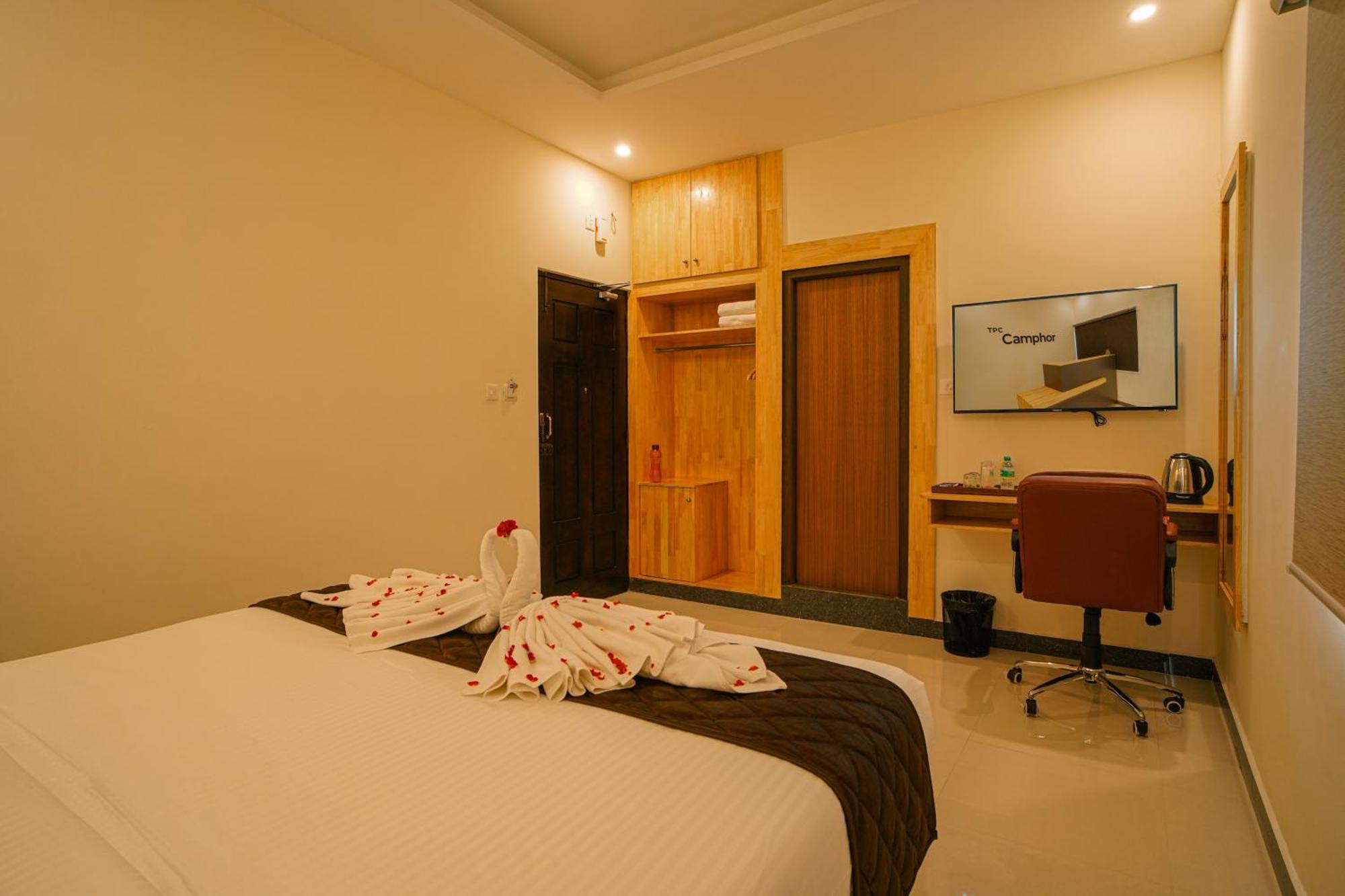 Hotel Tpc Camphor Tiruchirappalli Exteriér fotografie