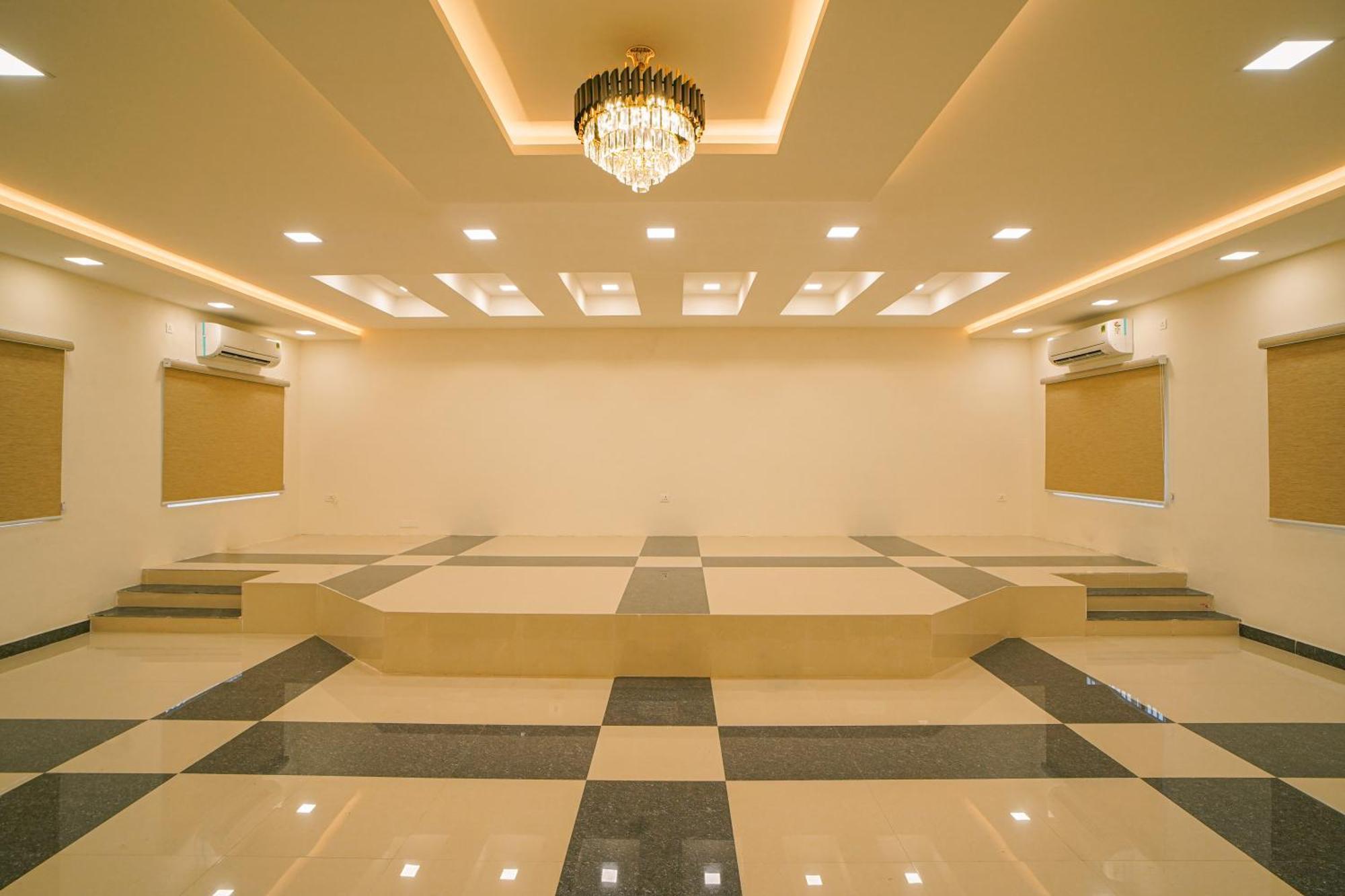 Hotel Tpc Camphor Tiruchirappalli Exteriér fotografie
